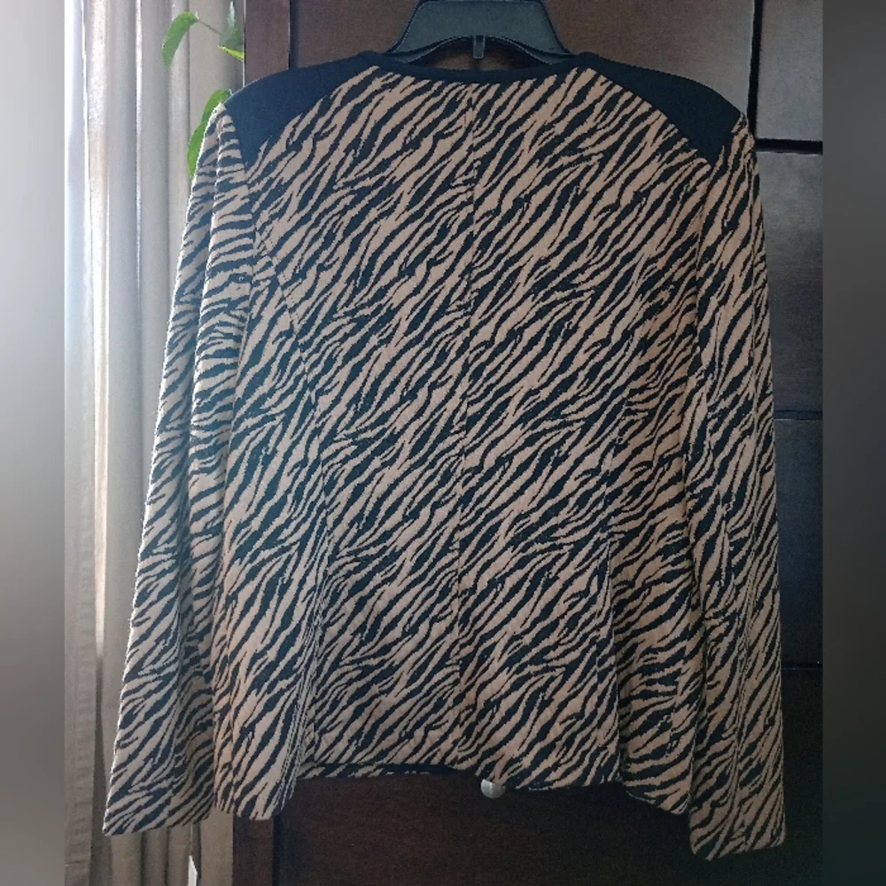 NWT Laura Ashley Tuscan Villa Blazer - Picture 4 of 7